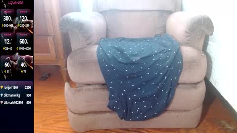 biggdw79 online show from February 19, 6:04 pm