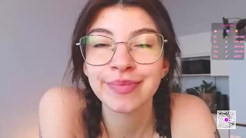 Snapshot of byteblush chatting on February 20, 9:43 am Kira online show from February 20, 9:43 am