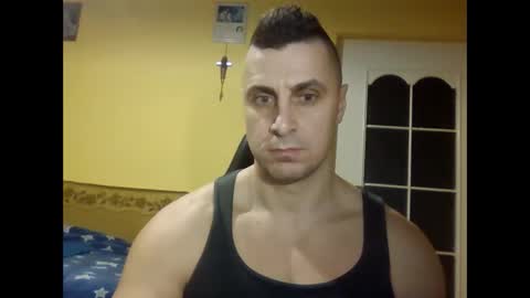 Snapshot of bzykacz1988 chatting on December 9, 11:03 pm bzykacz1988 online show from December 9, 11:03 pm