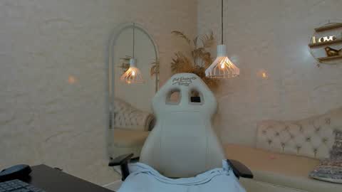 Camii Sweet  online show from March 27, 7:24 pm