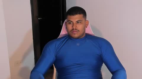 Snapshot of caballero_____ chatting on December 20, 12:30 am INSTAGRAM CABALLERO 1998 online show from December 20, 12:30 am