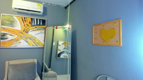 I am Katherine  online show from April 7, 11:10 am