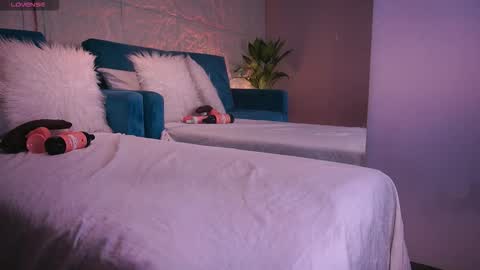 CailynBrown online show from March 3, 3:56 am