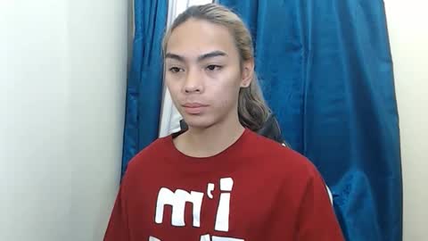 Snapshot of caitessa_bellemoir chatting on March 21, 12:54 pm caitessa_bellemoir online show from March 21, 12:54 pm