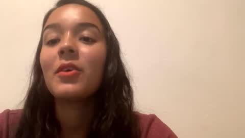 Snapshot of caitlynsailors chatting on March 12, 10:49 pm Vicky online show from March 12, 10:49 pm