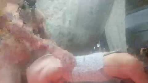 Cali online show from December 19, 1:23 am