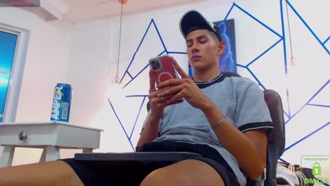 Valerio  online show from December 17, 8:10 pm