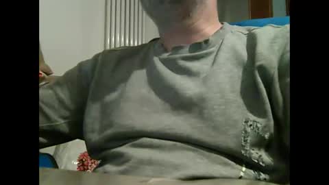 Snapshot of caldoski chatting on November 21, 9:24 pm caldoski online show from November 21, 9:24 pm