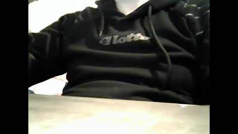 Snapshot of caldoski chatting on November 28, 11:07 pm caldoski online show from November 28, 11:07 pm