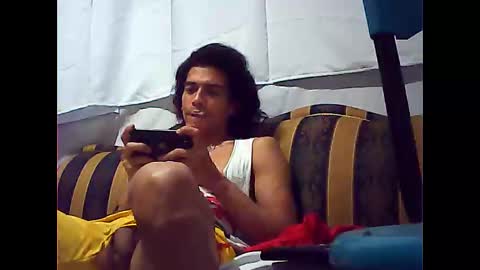 Snapshot of californiacam2 chatting on December 5, 9:39 pm californiacam2 online show from December 5, 9:39 pm