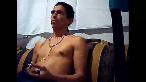 Snapshot of californiacam2 chatting on December 9, 2:13 am californiacam2 online show from December 9, 2:13 am