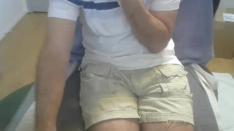 Snapshot of califun4u chatting on January 7, 12:45 am califun4u online show from January 7, 12:45 am