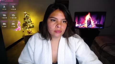 Snapshot of caliope_goddess1 chatting on December 13, 10:30 am caliope_goddess1 online show from December 13, 10:30 am