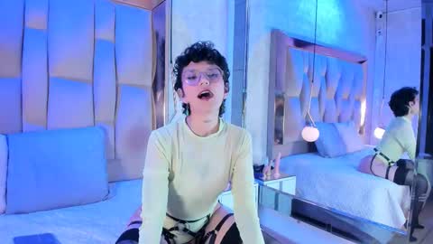 Caliope  online show from February 22, 8:40 pm