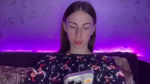 Snapshot of call_me_dad_ chatting on December 9, 10:30 pm Anna online show from December 9, 10:30 pm