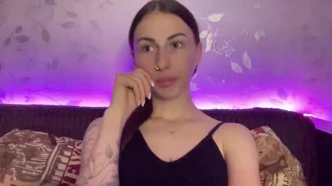 Snapshot of call_me_dad_ chatting on December 15, 7:31 pm Anna online show from December 15, 7:31 pm