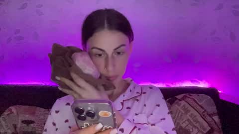 Snapshot of call_me_dad_ chatting on December 24, 7:55 pm Anna online show from December 24, 7:55 pm