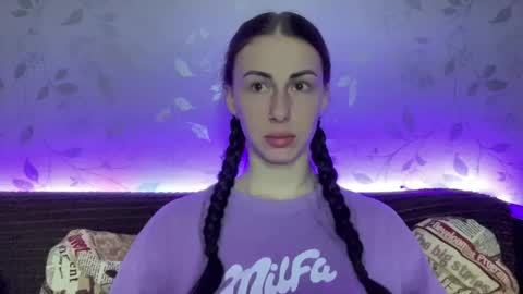 Snapshot of call_me_dad_ chatting on March 10, 11:27 pm Anna online show from March 10, 11:27 pm