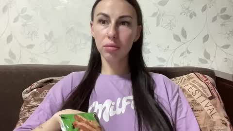 Anna online show from November 3, 7:26 pm