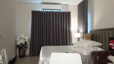 Snapshot of call_me_linda56 chatting on February 9, 2:38 am Call Me Linda online show from February 9, 2:38 am