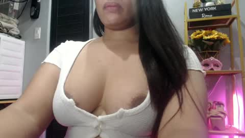 Snapshot of call_me_veinxxx chatting on June 17, 2:51 pm Miss VIEN SAB online show from June 17, 2:51 pm