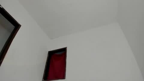 Snapshot of calliedemon_ chatting on April 20, 6:42 pm Callie online show from April 20, 6:42 pm