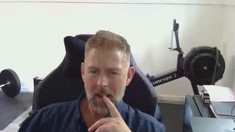 Snapshot of callmenny chatting on October 7, 4:48 pm Nny online show from October 7, 4:48 pm