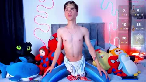 callum online show from May 8, 6:30 am