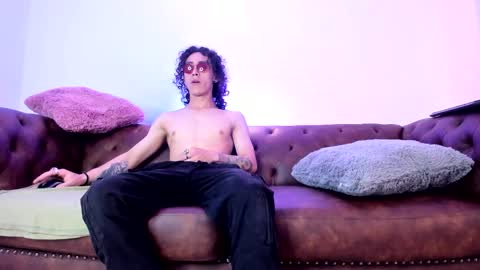 Snapshot of calmacaos chatting on January 11, 1:16 pm calmacaos online show from January 11, 1:16 pm