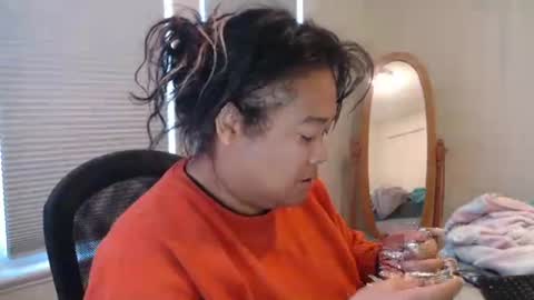 Snapshot of cals9x chatting on November 1, 2:30 pm camzxoxox online show from November 1, 2:30 pm