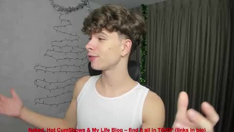 Hey I am Calvin  online show from December 16, 5:07 pm