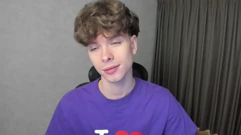 Hey I am Calvin  online show from February 7, 5:16 pm