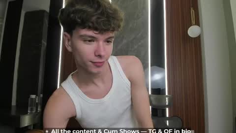 Hey I am Calvin  online show from April 1, 6:05 pm