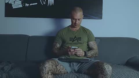 Calvin  online show from February 10, 7:23 am