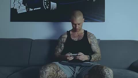 Calvin  online show from February 12, 7:58 am