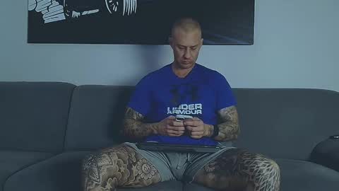 Calvin  online show from February 18, 7:15 am