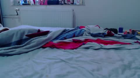 Snapshot of calvinjohnlad chatting on February 17, 5:36 am Calvinjohnlad online show from February 17, 5:36 am