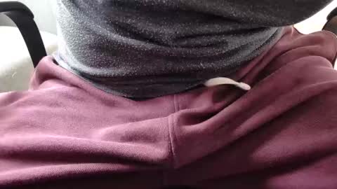 Snapshot of cam_sklave_erik_20 chatting on April 1, 8:15 am Erik online show from April 1, 8:15 am