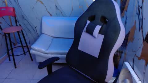 cam_xman online show from March 20, 1:16 pm