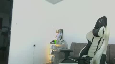 cam_xman online show from May 26, 6:53 am