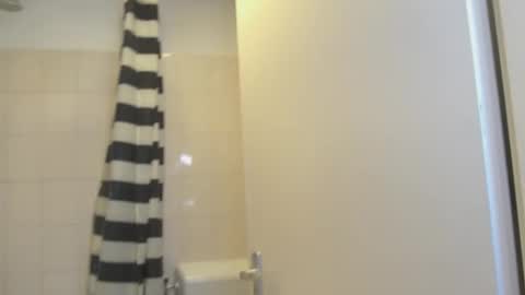 Snapshot of camahappy chatting on November 29, 4:10 pm Dick Grand online show from November 29, 4:10 pm