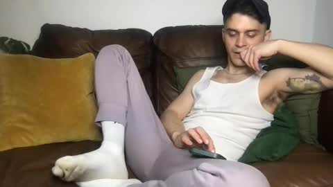 CamDoAttitude online show from March 30, 9:27 pm