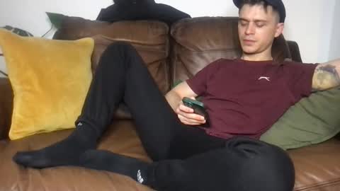 CamDoAttitude online show from April 3, 9:35 pm