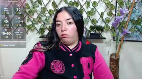 Snapshot of cameliasaenz chatting on December 23, 2:39 pm camelia online show from December 23, 2:39 pm