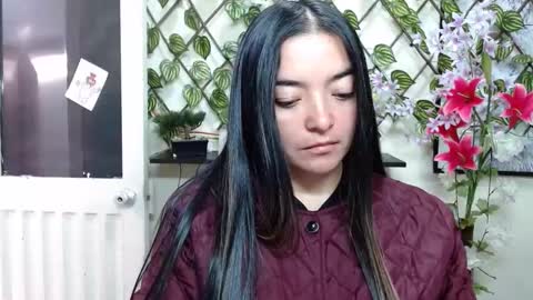 Snapshot of cameliasaenz chatting on January 21, 1:11 pm camelia online show from January 21, 1:11 pm