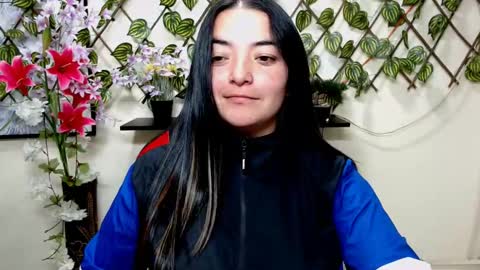 Snapshot of cameliasaenz chatting on January 22, 4:12 pm camelia online show from January 22, 4:12 pm