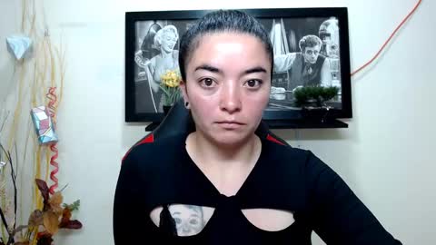 Snapshot of cameliasaenz chatting on February 6, 2:15 pm camelia online show from February 6, 2:15 pm