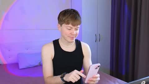 Cameron online show from November 25, 8:25 am