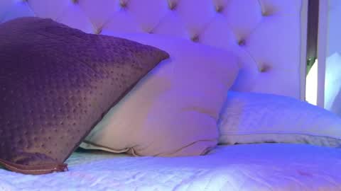 cameron_hearts online show from March 26, 12:11 pm