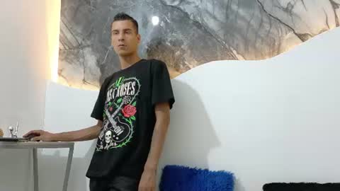 cameronsilverman online show from July 8, 7:40 pm